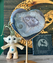 Load image into Gallery viewer, Amethyst heart with custom stand
