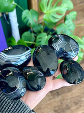 Load image into Gallery viewer, Black onyx palm stone
