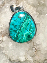 Load image into Gallery viewer, Malachite In chrysocolla handmade pendant
