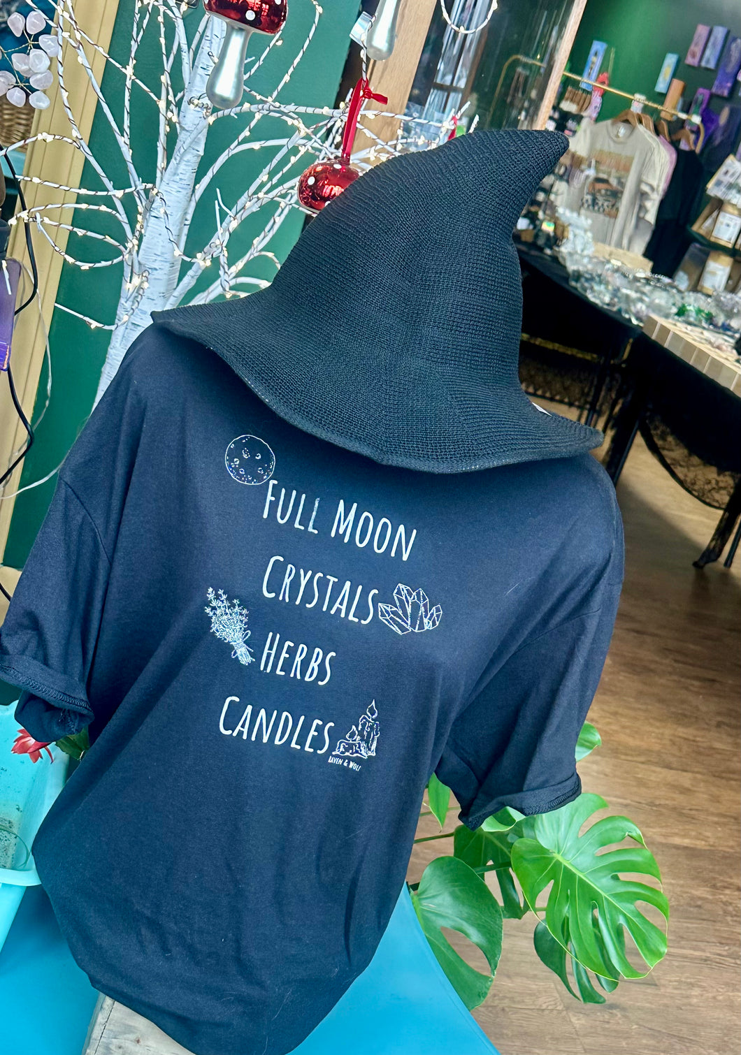 Unisex full moon, crystals, herbs, candles shirt - soft - Black