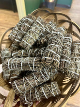 Load image into Gallery viewer, Mugwort smoke cleanse bundle
